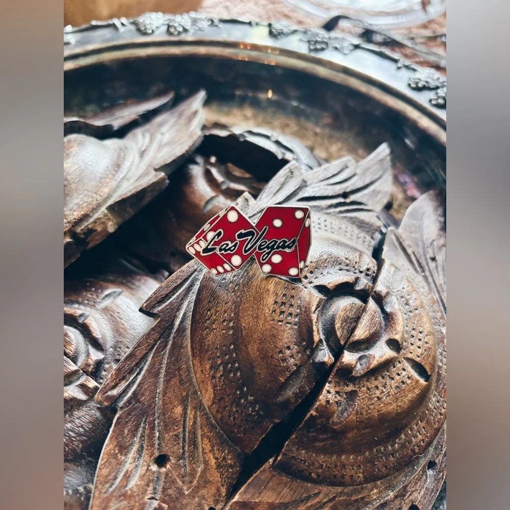 Vintage Tie or Lapel Tack
